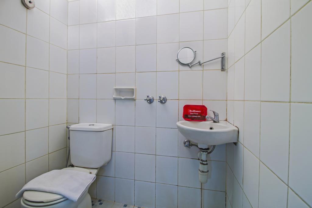 Reddoorz Plus @ Karet Setiabudi 雅加达 外观 照片