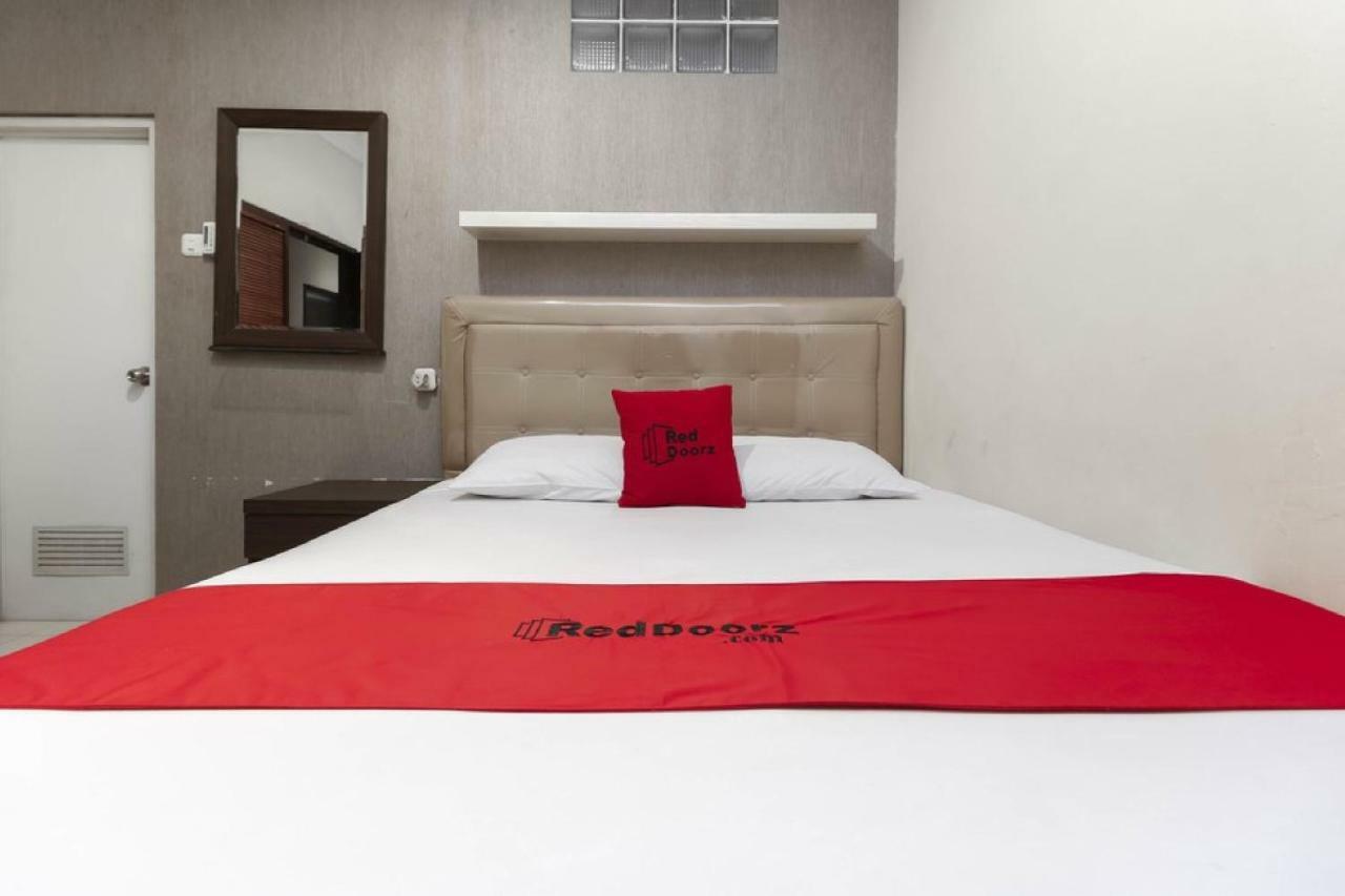 Reddoorz Plus @ Karet Setiabudi 雅加达 外观 照片