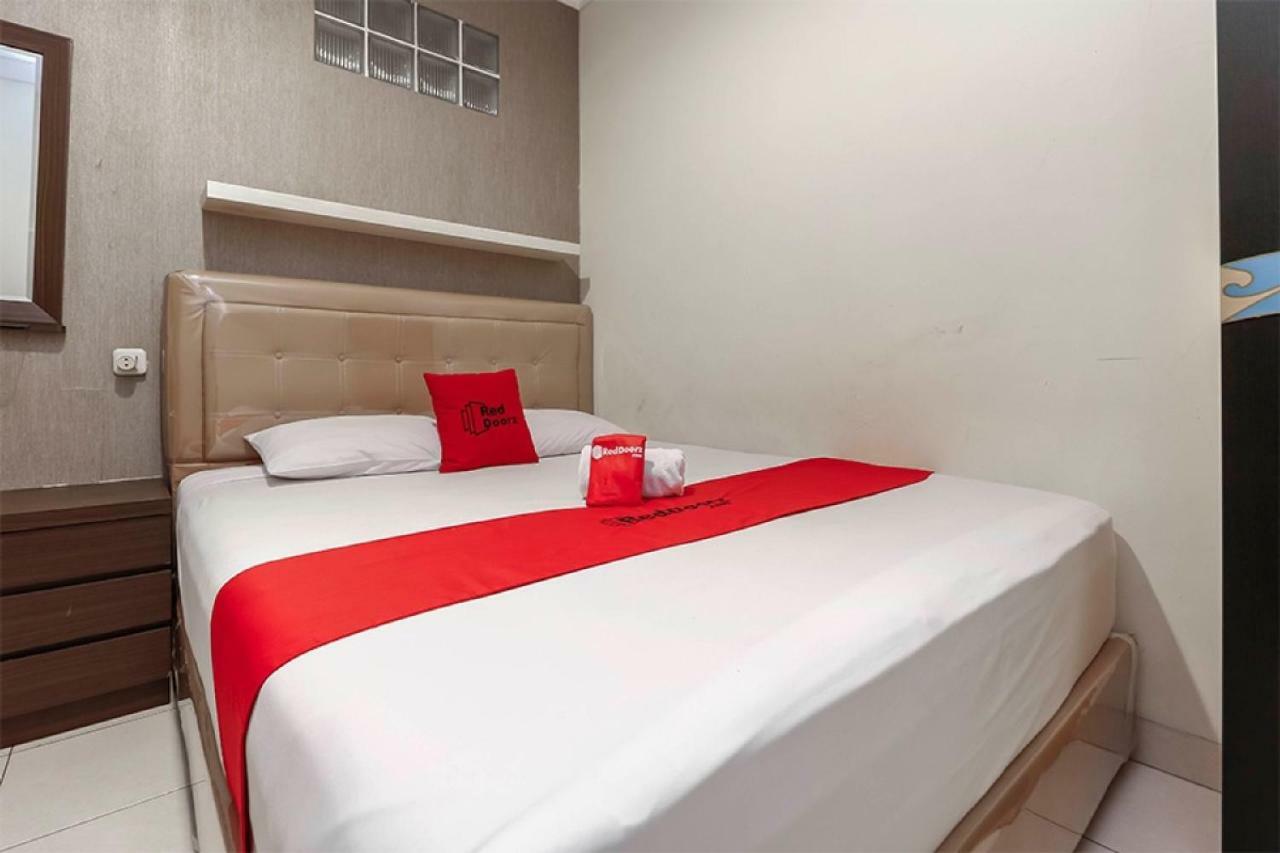 Reddoorz Plus @ Karet Setiabudi 雅加达 外观 照片