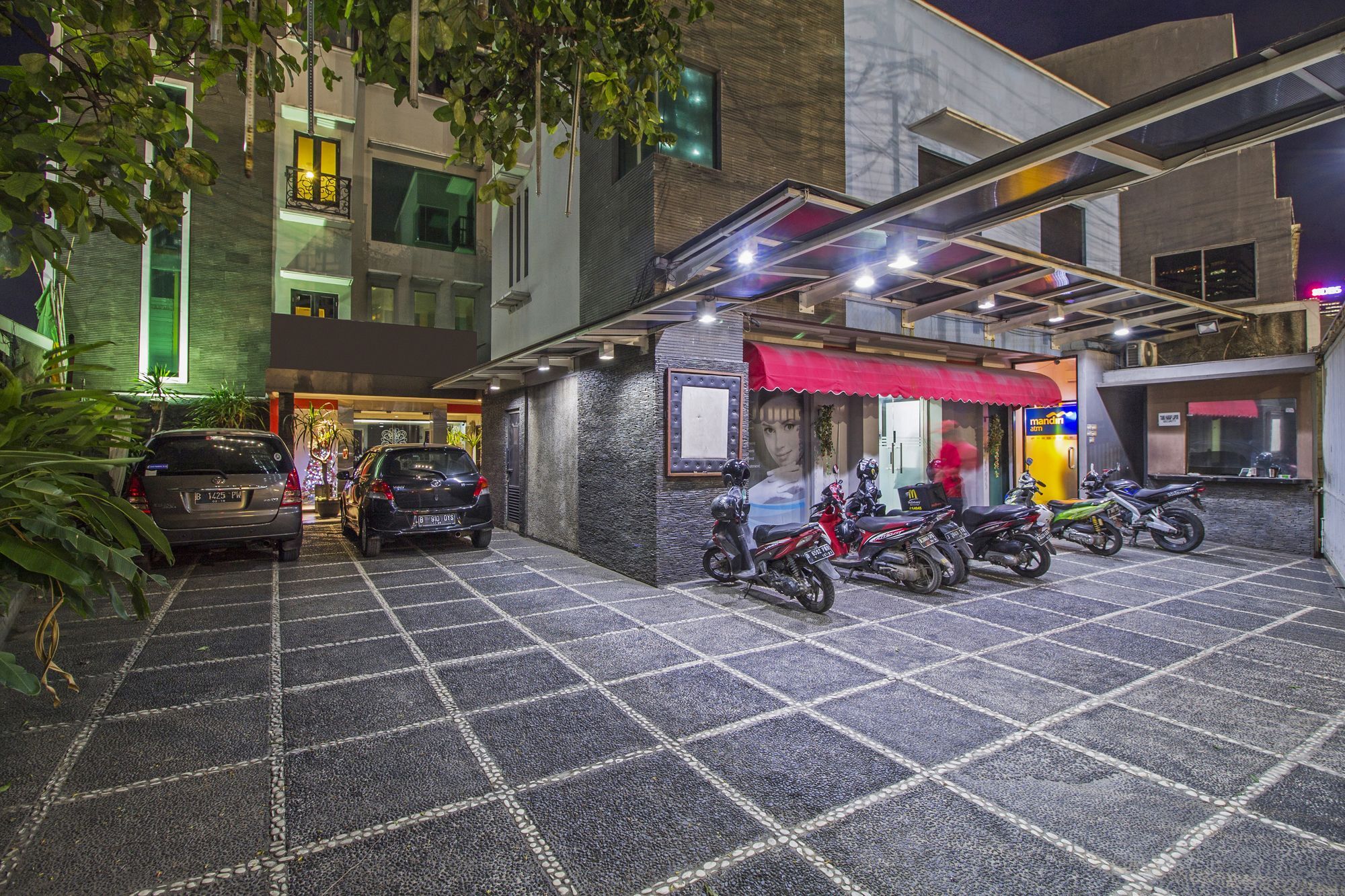Reddoorz Plus @ Karet Setiabudi 雅加达 外观 照片
